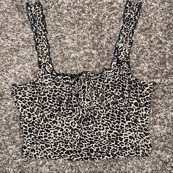 Leopard cheetah crop top - Picture 3 of 8